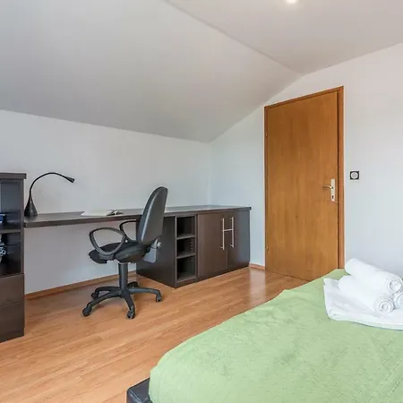 Apartman Keser With Garden Apartmán Poreč