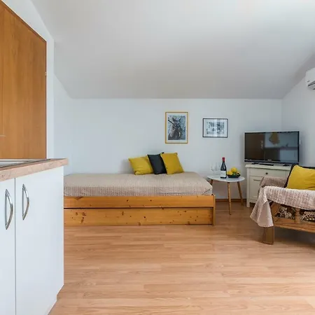 Apartman Keser With Garden * Poreč